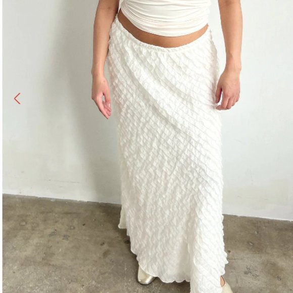 Lauren Maxi Skirt LISA SAYS GAH - Vanilla Ruffle - Picture 2 of 5